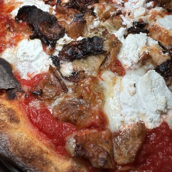 Mangia Apizza - Pizza Near Me - North Haven, Connecticut