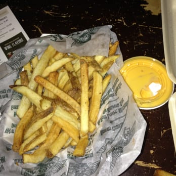 Wingstop - Fries are sprinkled with table sugar. Nasty. - Chicken Wings Near Me - Champaign, Illinois