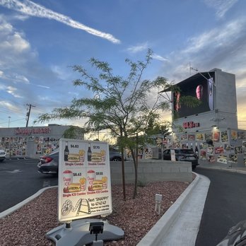 Snappy's - View of Snappy Burger - Burgers Near Me - Las Vegas, Nevada