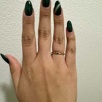 US Nails - Gel-X fill. Forest green + cat eye design - Nail Salons Near Me - San Diego, California US Nails - Gel-X fill. Forest green + cat eye design - Nail Salons Near Me - San Diego, California