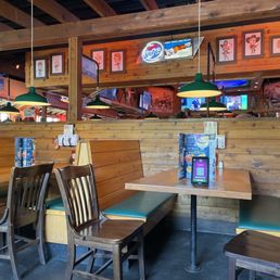 Dining area bar behind