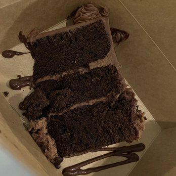 Upscale Rio - Chocolate cake to go with - Burgers Near Me - Rio Rancho, New Mexico