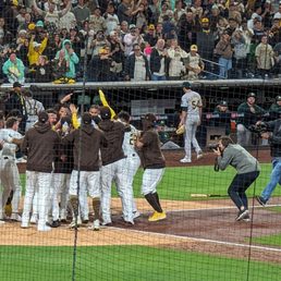 Padre's beat the Oakland A's when Higgy hits a bomb in the bottom of the 9th to the left field wall