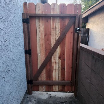 Ergeon - 6 ft tall wood side fence - Fences & Gates Near Me - Riverside, California