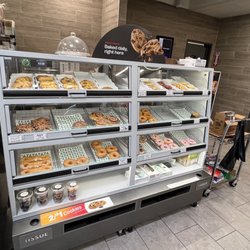 7 Eleven - Fresh baked goods