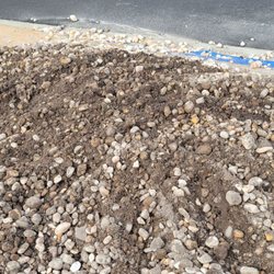 Discount Landscape Supply - Dirt with the rock