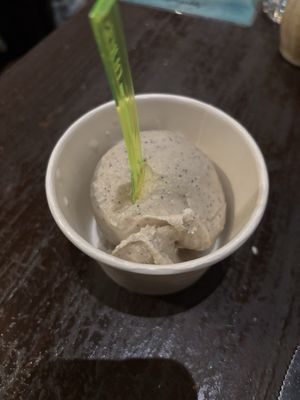 Papa Lennon's by null