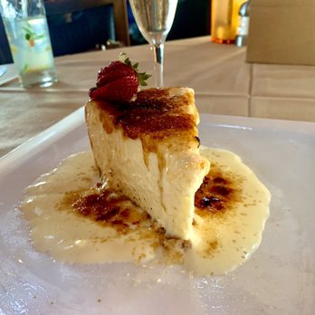 Queensview Steakhouse - Brûlée cheesecake - Steakhouses Near Me - Long Beach, California Queensview Steakhouse - Brûlée cheesecake - Steakhouses Near Me - Long Beach, California