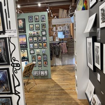 Andersonville Galleria - Art Galleries Near Me - Chicago, Illinois Andersonville Galleria - Art Galleries Near Me - Chicago, Illinois