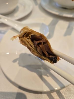 Shanghai River Restaurant by null