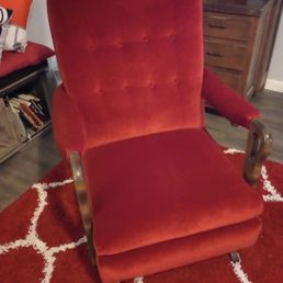 The finished chair. The finished chair.