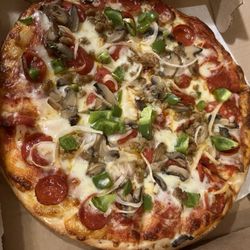 Cal'z Pizza Subs & Chicken Wings - Supreme pizza add green peppers