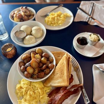 Saffire Restaurant - New American Near Me - Franklin, Tennessee