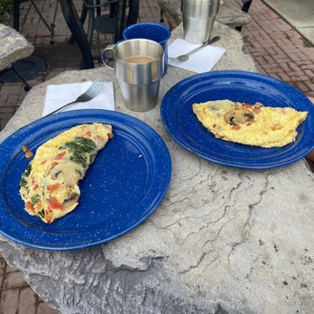 Town House Motel - Made to order omelettes. - Hotels Near Me - Lusk, Wyoming