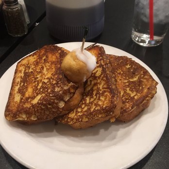 Maple Leaf Diner - French toast with cream puff - American Near Me - Dallas, Texas Maple Leaf Diner - French toast with cream puff - American Near Me - Dallas, Texas