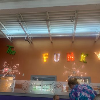 The Funky Brunch Cafe - Breakfast & Brunch Near Me - Savannah, Georgia The Funky Brunch Cafe - Breakfast & Brunch Near Me - Savannah, Georgia