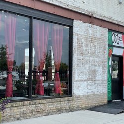 Mia's Caffe - Front door