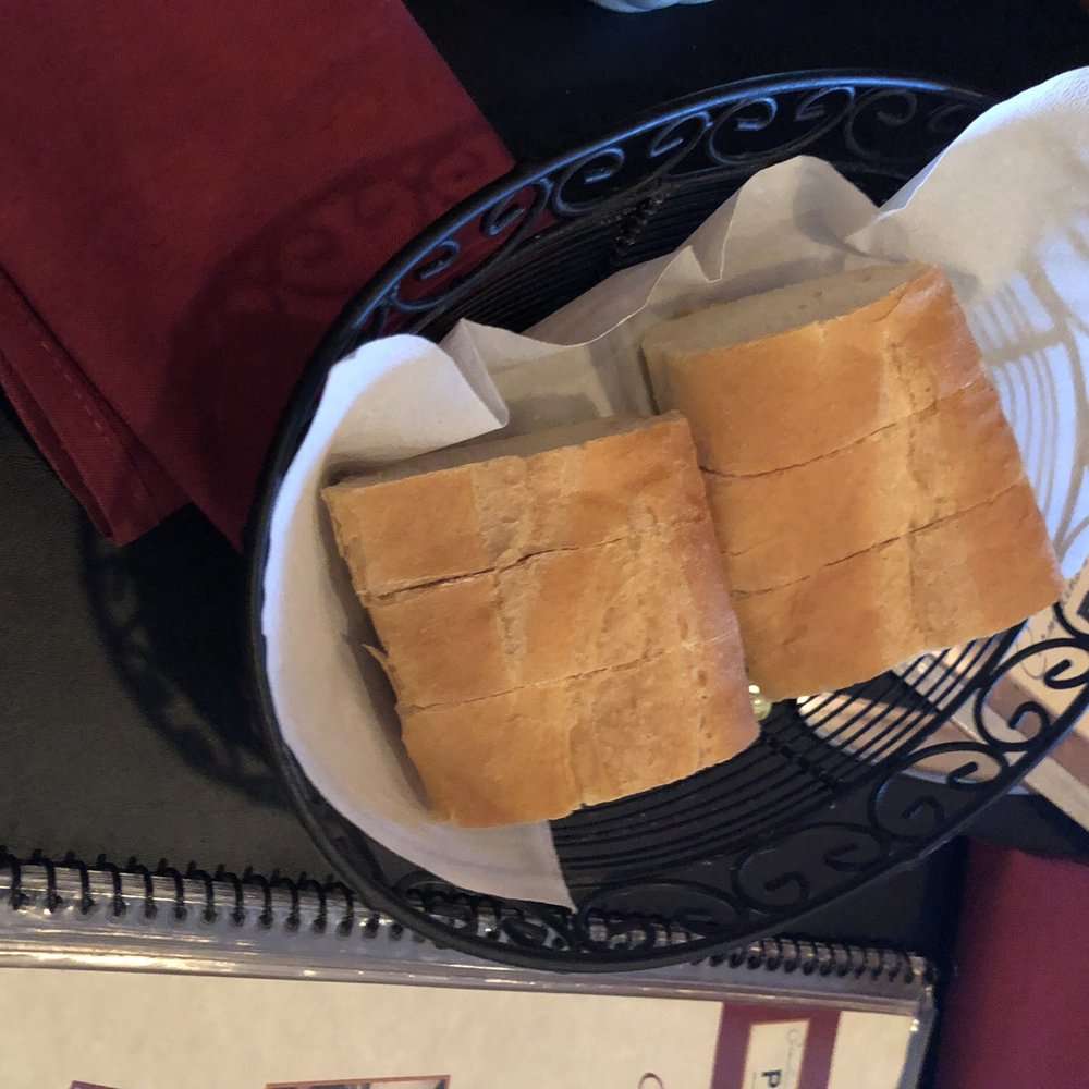Carmaleno's Pushcart Restaurant - Complimentary bread - Italian Near Me - Saugus, Massachusetts Carmaleno's Pushcart Restaurant - Complimentary bread - Italian Near Me - Saugus, Massachusetts