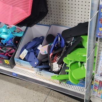 Dollar General - a display of items for sale - Grocery Near Me - Wappapello, Missouri Dollar General - a display of items for sale - Grocery Near Me - Wappapello, Missouri