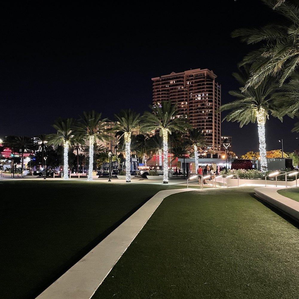 Las Olas Oceanside Park - Holiday lights! - Parks Near Me - Fort Lauderdale, Florida