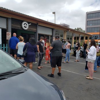 The Pan - These customers still haven't gotten their orders from 9am. It was after 12pm when I took this.  The Pan - Pizza Near Me - Long Beach, California