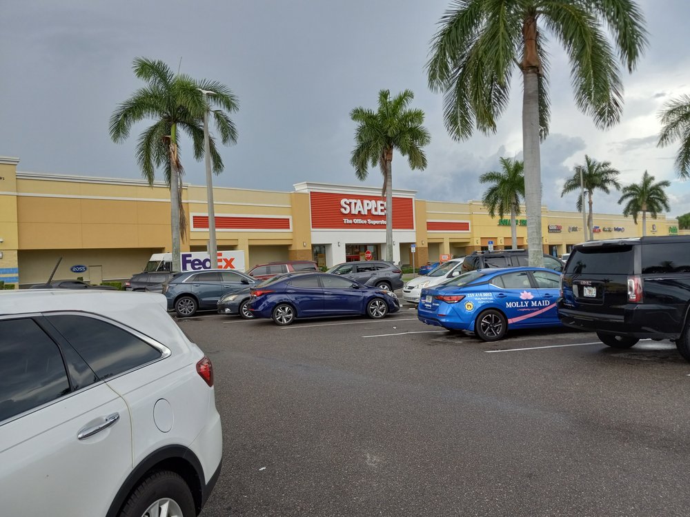 STAPLES Updated October 2024 17 Photos & 18 Reviews 1631 Del