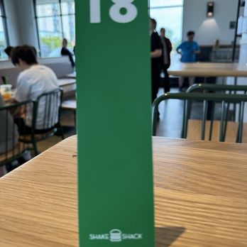 Shake Shack Gainesville - Ice Cream & Frozen Yogurt Near Me - Gainesville, Virginia