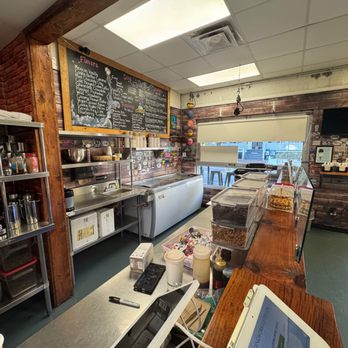 Doing Work Coffee - interior - Coffee Roasteries Near Me - Key West, Florida Doing Work Coffee - interior - Coffee Roasteries Near Me - Key West, Florida