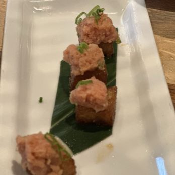 Sushi Roku - Hanabi (with spicy tuna) - Sushi Bars Near Me - Manhattan Beach, California