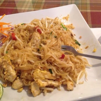 Jasmine Thai Restaurant, Palmdale - Jasmine Pad Thai - Thai Near Me - Palmdale, California