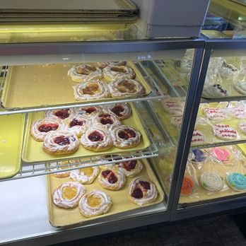 Federhofer's Bakery - Bakeries Near Me - Affton, Missouri