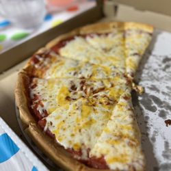 Golfland Sunsplash Roseville - Pizza