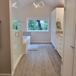 Doctor Remodel - Beautiful new bathroom