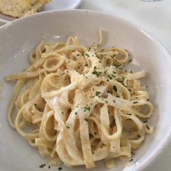 The Candlewyck Inn - Fettuccine Alfredo