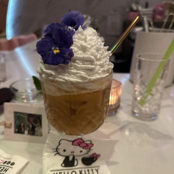 HELLO KITTY CAFE - Updated May 2025 - 7462 Photos & 1853 Reviews - 860