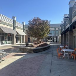 Exterior photo of University Mall - Fairfax, Virginia Exterior photo of University Mall - Fairfax, Virginia