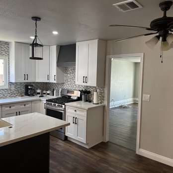 Pro Performance Painting - Kitchen and dining area - Painters Near Me Pro Performance Painting - Kitchen and dining area - Painters Near Me
