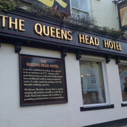Queens Head Hotel
