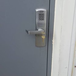 Albany Lock & Safe - We only post pictures of work we have completed, we don't photo paste from other websites!