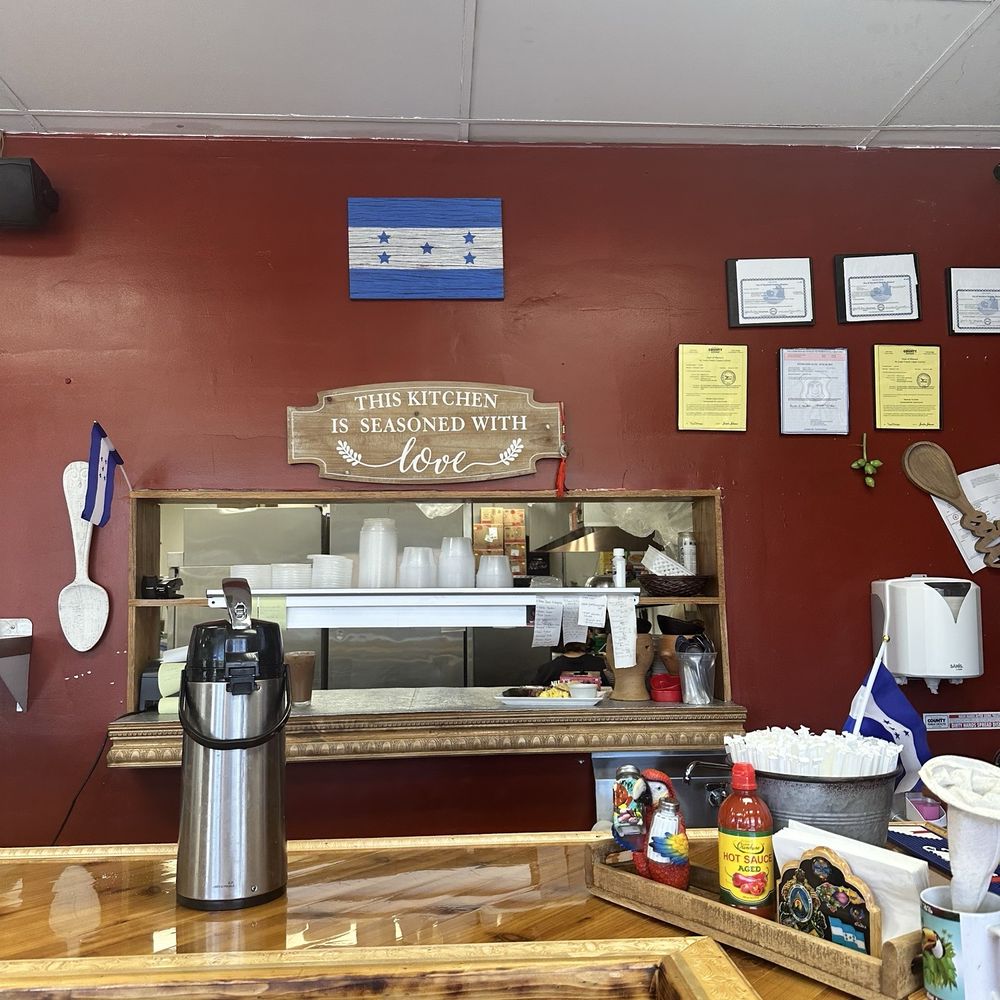 Sabor K-tracho Restaurant - The kitchen - Honduran Near Me - Maryland Heights, Missouri Sabor K-tracho Restaurant - The kitchen - Honduran Near Me - Maryland Heights, Missouri