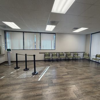 Quest Diagnostics - Waiting area - Laboratory Testing Near Me - Walnut Creek, California Quest Diagnostics - Waiting area - Laboratory Testing Near Me - Walnut Creek, California