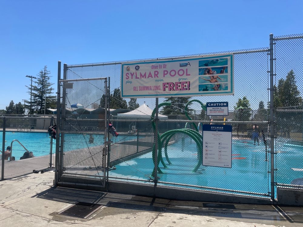 SYLMAR SWIMMING POOL Updated September 2024 12 Photos & 12 Reviews 13109 Borden Ave