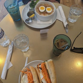 The Breakfast Den - Breakfast & Brunch Near Me - Philadelphia, Pennsylvania The Breakfast Den - Breakfast & Brunch Near Me - Philadelphia, Pennsylvania