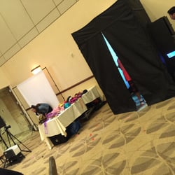 Fizzion Photobooths - Closed and open Photobooth