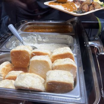 Mimosa On Grand - Biscuits, grits, and amazing gravy (shrimp and sausage) - Champagne Bars Near Me - Oakland, California Mimosa On Grand - Biscuits, grits, and amazing gravy (shrimp and sausage) - Champagne Bars Near Me - Oakland, California