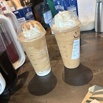 Starbucks - Coffee & Tea Near Me - Fort Gratiot Twp, Michigan