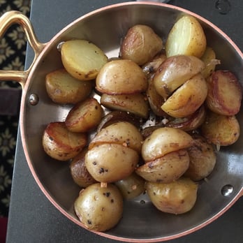 Chez Monsieur - Potatoes (comes with Beef tartare) - French Near Me - Paris, 75