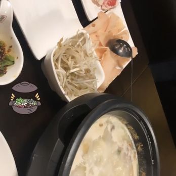 Bao - White soup pot, fatty beef, chicken, glass noodles (inside the pot), and bean sprouts. So good! - Taiwanese Near Me - Pittsburgh, Pennsylvania