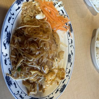 Thai Kitchen - Pad Thai - Thai Near Me - Tahoe City, California Thai Kitchen - Pad Thai - Thai Near Me - Tahoe City, California