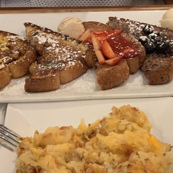 Batter & Berries - French toast flight and a side of the Batter and Berries Cheese Crusted Hash Browns - Breakfast & Brunch Near Me - Chicago, Illinois